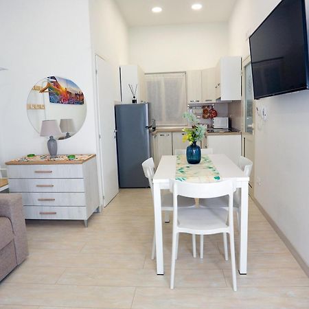 Theos Holidays Apartments Giardini Naxos Exterior foto