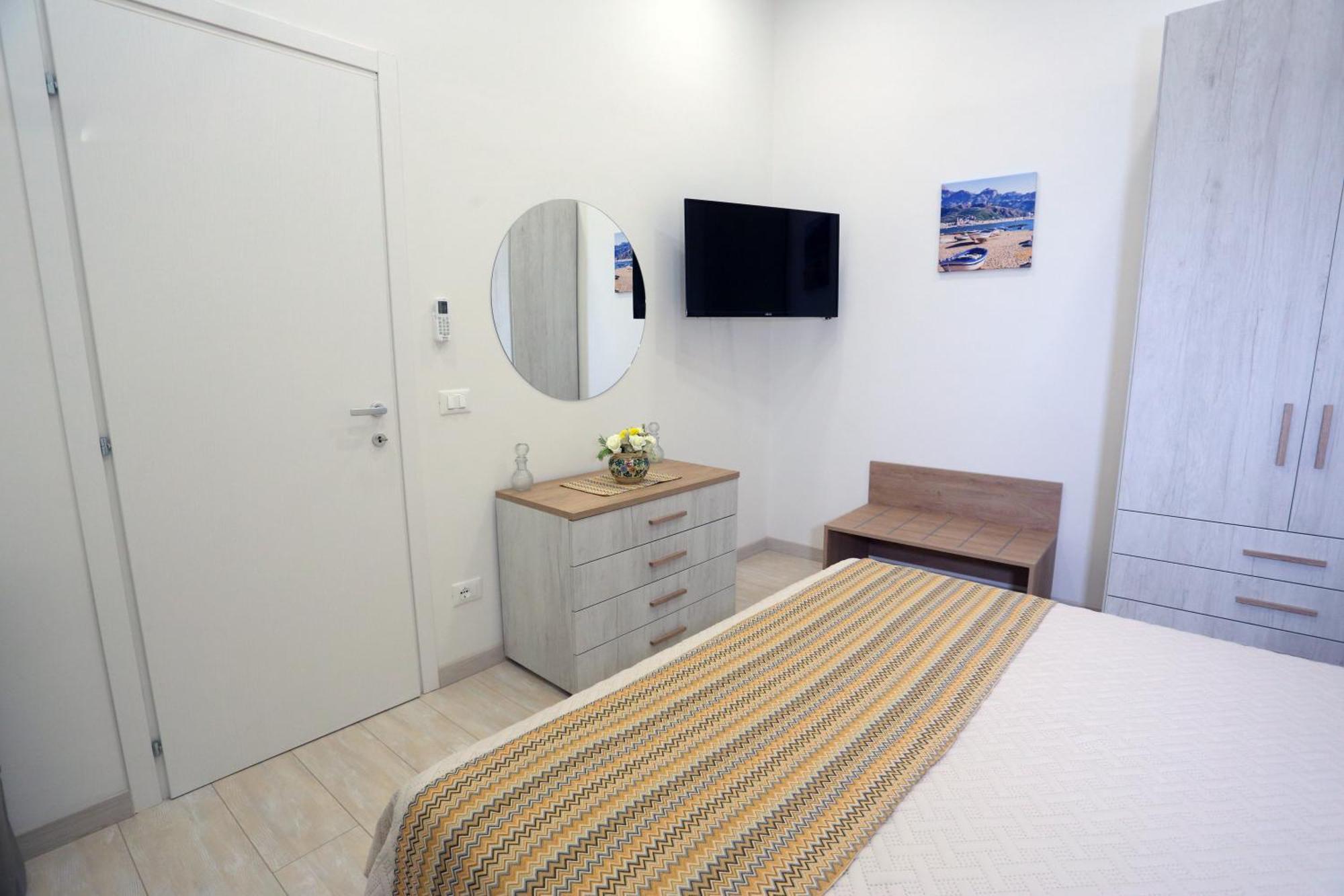 Theos Holidays Apartments Giardini Naxos Exterior foto